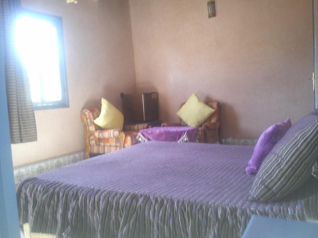 Kasbah Itrane Panzió Tamnougalt Szoba fotó