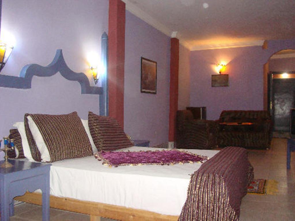 Kasbah Itrane Panzió Tamnougalt Szoba fotó