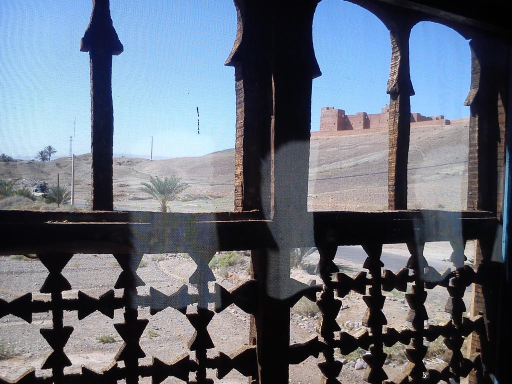 Kasbah Itrane Panzió Tamnougalt Kültér fotó